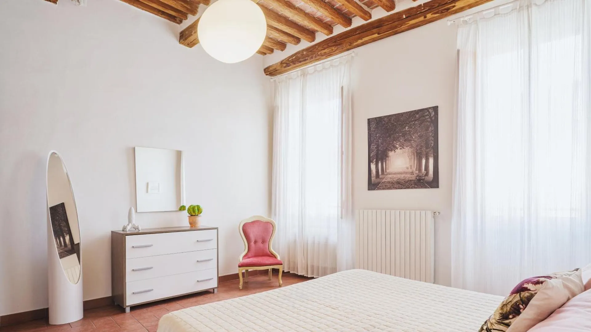 Holiday home Michael'S Home - Cozy Apartment In The Heart Of Lucca Italy
