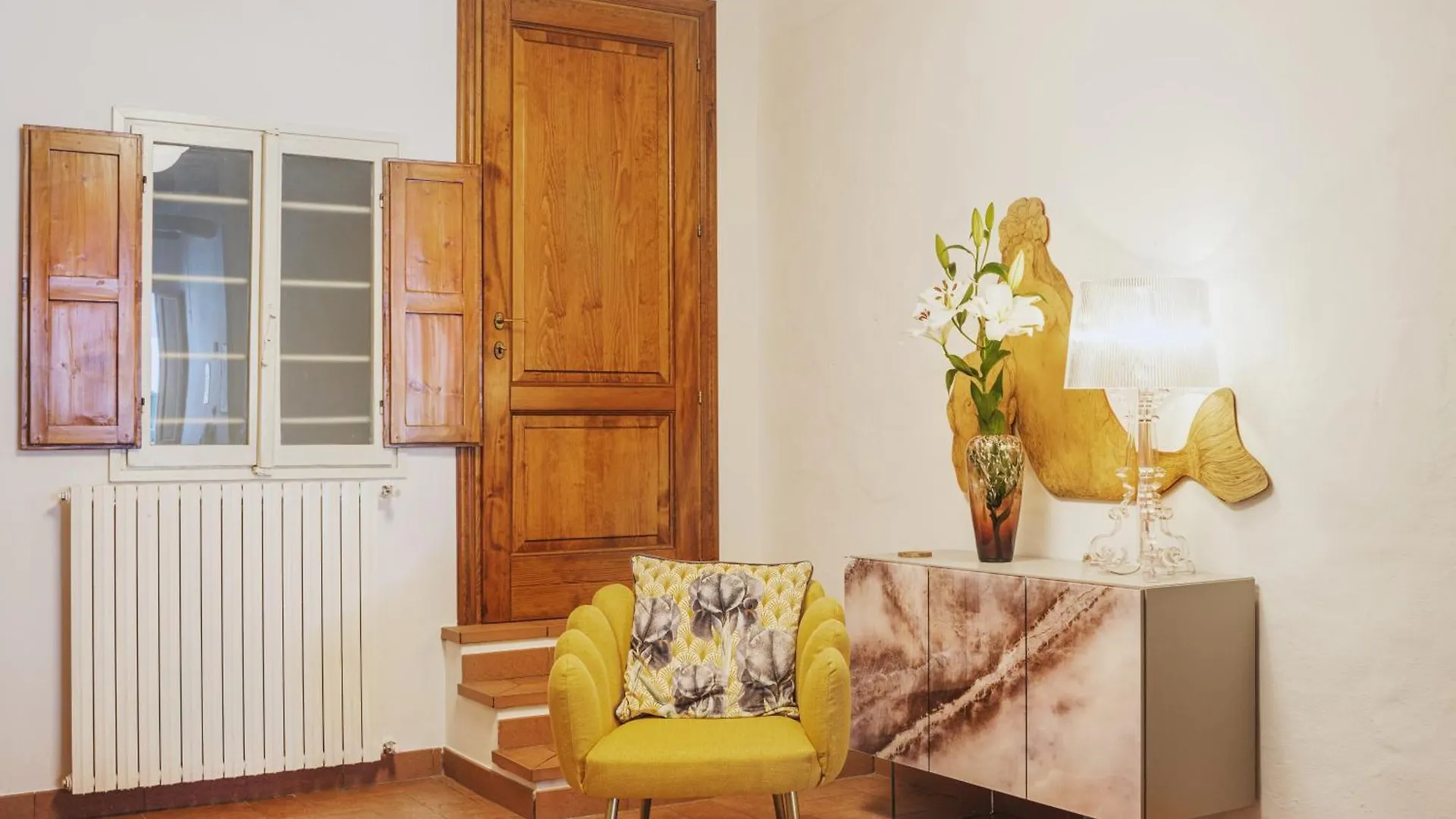 Michael'S Home - Cozy Apartment In The Heart Of Lucca 0*,  Italy