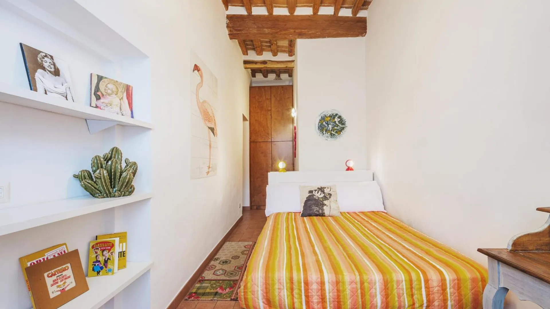 Holiday home Michael'S Home - Cozy Apartment In The Heart Of Lucca Italy