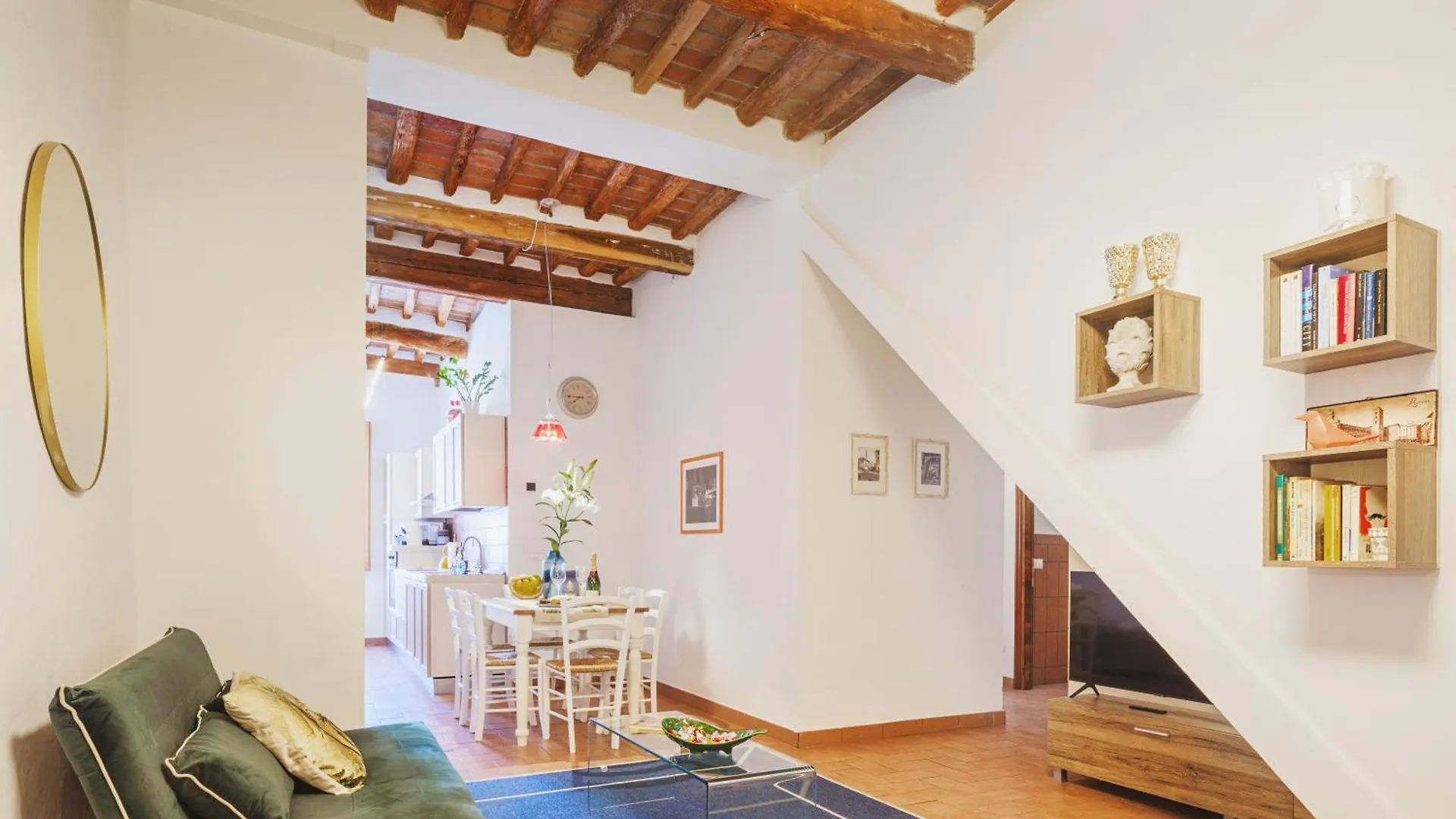 Michael'S Home - Cozy Apartment In The Heart Of לוקה