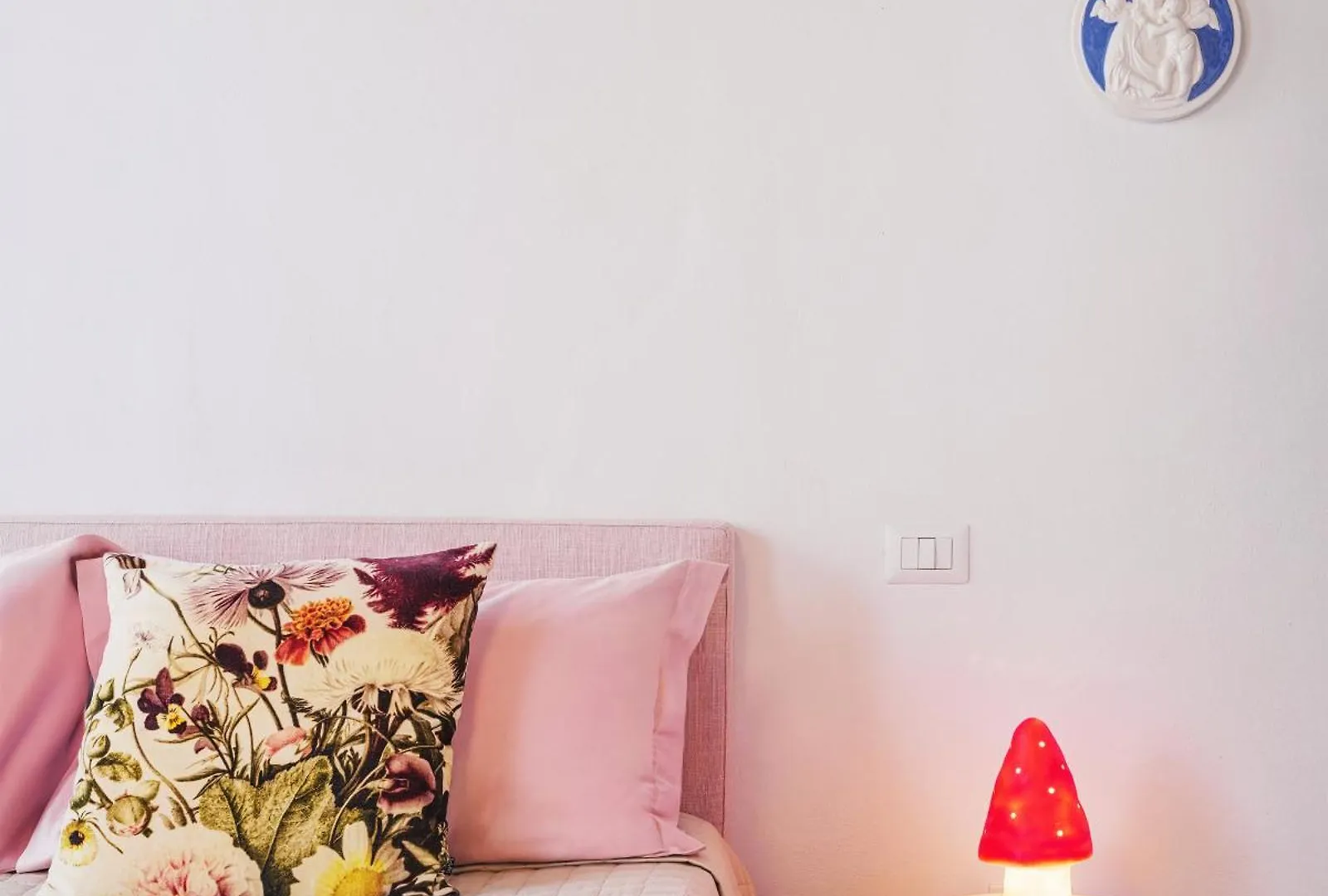 בית נופש Michael'S Home - Cozy Apartment In The Heart Of לוקה